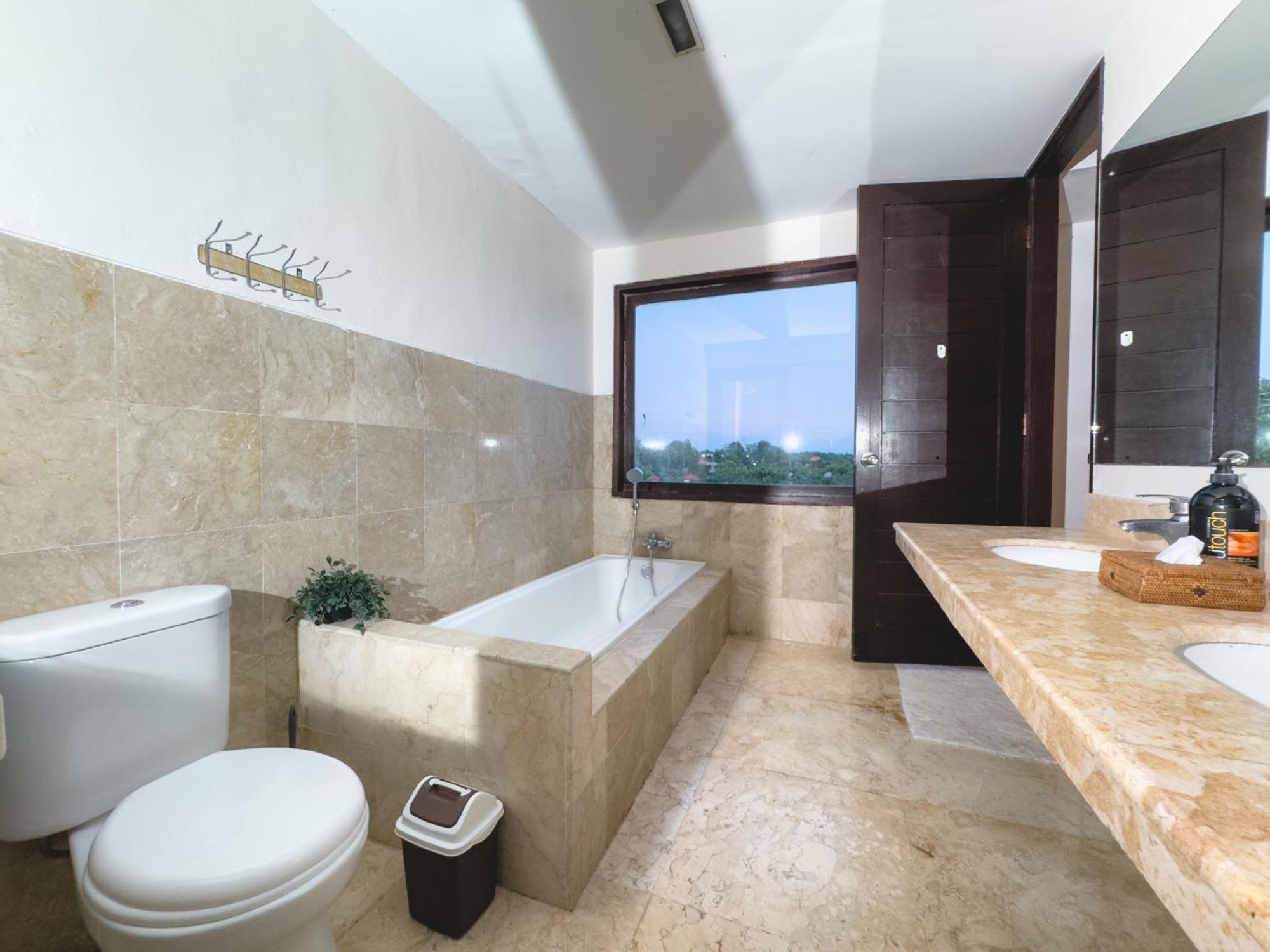 Teras Villa Jimbaran  Luaran gambar
