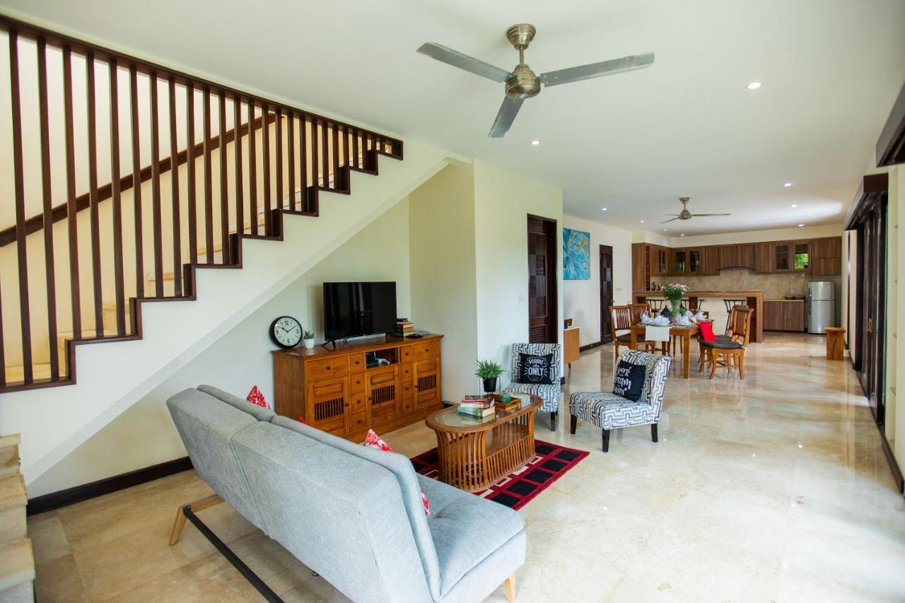 Teras Villa Jimbaran  Luaran gambar